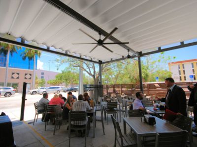 retractable-corradi-restaurant-canopy