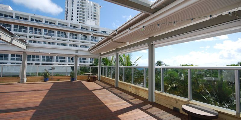 custom-retractable-miami-awning