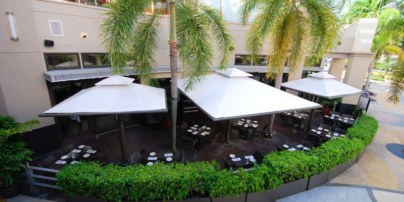 freestanding-structures-grill-on-the-alley-03