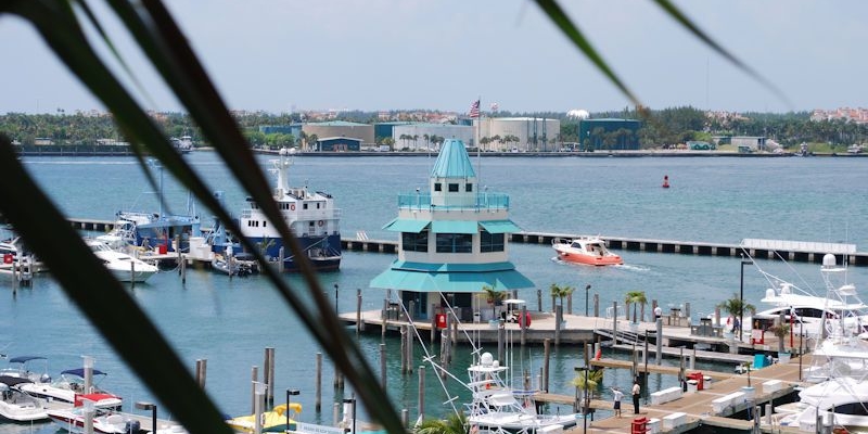 marina-awnings-miami-awning