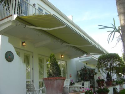 residential-retractable-awnings