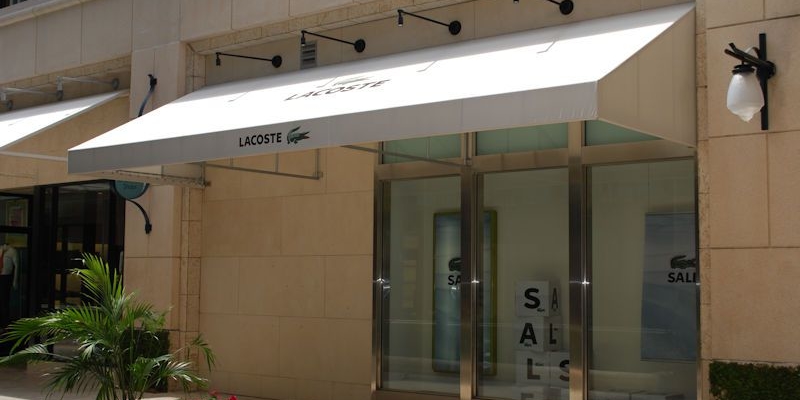 retail-commercial-awning-with-logo-miami-awning