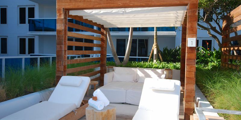 the-1-hotel-custom-miami-awning
