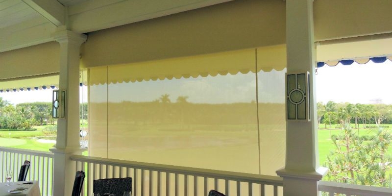 restaurant-awnings-roll-down-screens