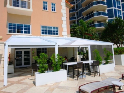 resort-retractable-canopy