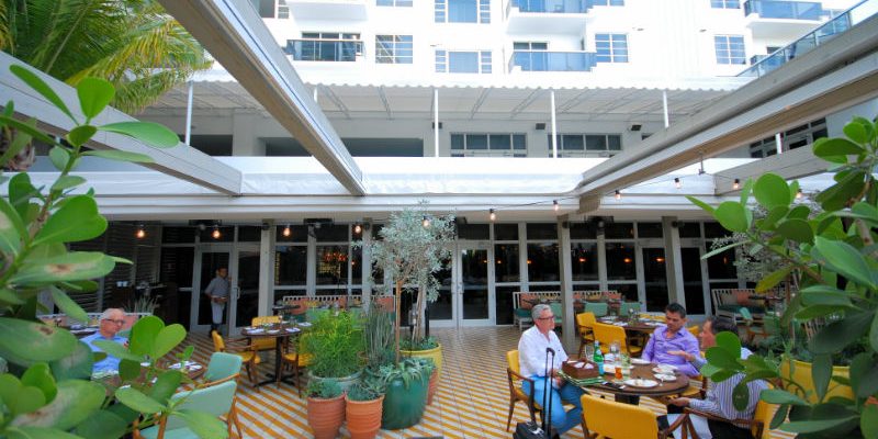 corradi-retractable-canopy